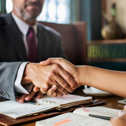 Defensa legal por delitos comunes y faltas penales en tribunales de Las Condes